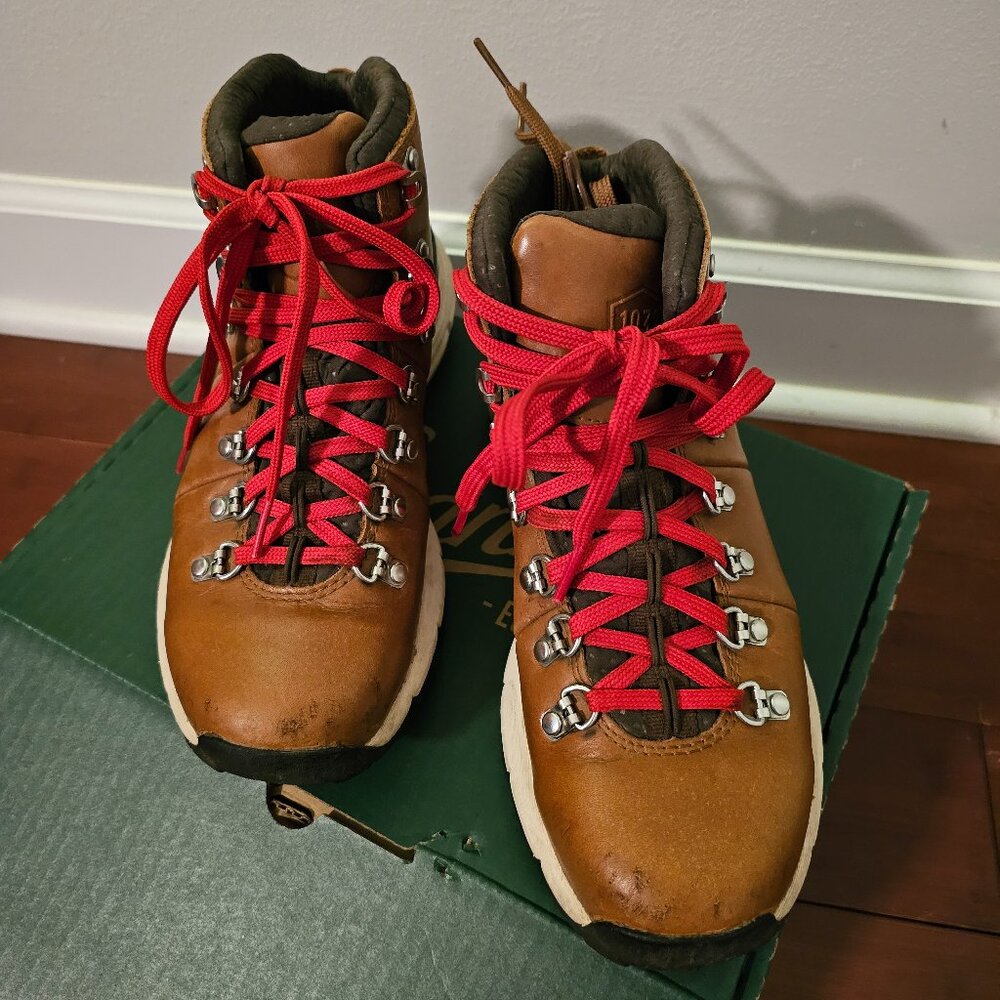 Danner Mountain 600